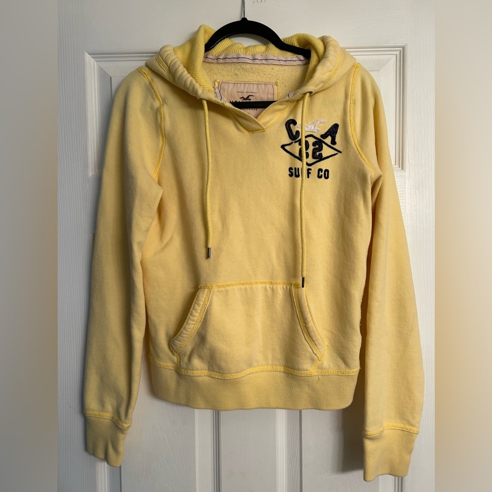 Hollister Y2K Yellow Open Neck Hoodie